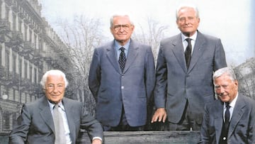 Gianni Agnelli, Chiusano (presidente del 90 a 2003), Boniperti y Umberto Agnelli, en el ‘banco’.