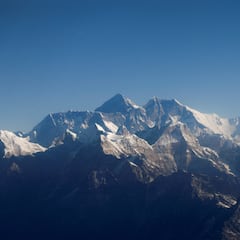 El Everest se convierte en la ‘montaña maldita’ en 2023
