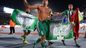 FIESTA. Los jugadores del Raja Casablanca celebran el pase a la final que se celebrar&aacute; ma&ntilde;ana.
 