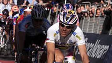 <B>VUELVE.</B> Óscar Freire vuelve a la competición tras su tendinitis que le impidió disputar el Tour de Flandes y la París-Roubaix.