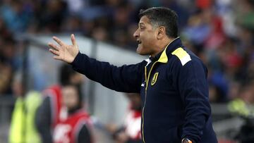 Fuentes se negó a hablar sobre posible arribo a la banca azul