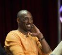 Kobe Bryant, "feliz" con el trabajo veraniego de los Lakers