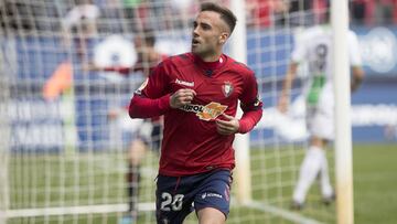 Robert Iba&ntilde;ez celebra un gol con la camiseta de Osasuna.