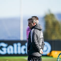 Carvalhal: “Tenemos que aprovechar las poquísimas debilidades del Atlético”