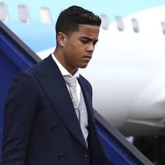 Kluivert no renueva y culpan a Raiola, que ironiza: "Soy el coco"