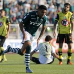 Los formados en casa le dan un respiro a Wanderers
