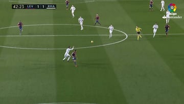 Despropósito de Ramos en el 1-1: sigue buscando a Morales...