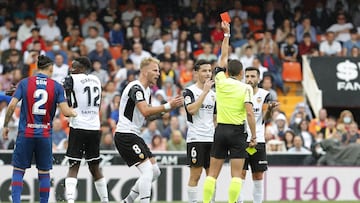 30/04/22 PARTIDO PRIMERA DIVISION
VALENCIA CF - LEVANTE UD
TARJETA ROJA EXPULSION JOSE LUIS GAYA
ARBITRO FIGUEROA VAZQUEZ