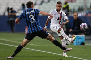 Atalanta de Bérgamo y el París Saint Germain se enfrentaron por los cuartos de final de la Champions League en el Estadio da Luz en Lisboa.