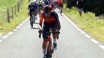 Daniel Felipe Martínez durante un carrera con Ineos Grenadiers.