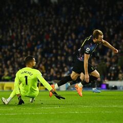 El Tottenham se levanta; el Brighton se despeña