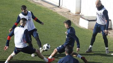 Gay&agrave; y Zaza, en el entrenamiento de ayer.