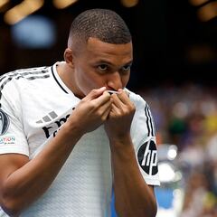 Rothen y el problema de Mbappé: “Genera egos en el vestuario”