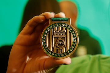 Con los planteles masculino y femenino, los ídolos del equipo y todos los trofeos, Atlético Nacional celebró un nuevo cumpleaños.