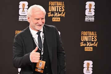 Formen German national football manager and player Rudi Voller poses on the red carpet upon arrival to attend the draw for the 2026 FIFA Football World Cup taking place in the US, Canada and Mexico, at the Kennedy Center, in Washington, DC, on December 5, 2025. (Photo by Roberto SCHMIDT / AFP)