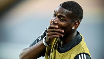 Cologne (Germany).- (FILE) - Manchester United&#039;s Paul Pogba reacts during his team&#039;s training session in Cologne, Germany, 09 August 2020 (re-issued on 27 August 2020). Manchester United&#039;s French midfielder Paul Pogba has been tested positi