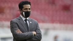 Chivas negocia salida de dos futbolistas al Necaxa