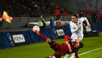 ¡Suazo, a la final en Francia!