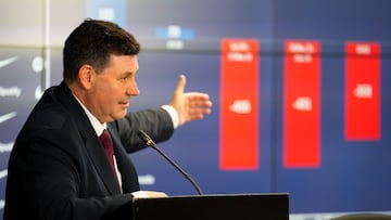 GRAFCAT5183. SANT JOAN DESPÍ (BARCELONA) (ESPAÑA), 18/10/2023.- El vicepresidente del área económica del FC Barcelona, Eduard Romeu, durante la presentación este miércoles en la Ciudad Deportiva Joan Gamper del cierre económico de la temporada 2022-2023 y el presupuesto del curso 2023-2024. EFE/ Enric Fontcuberta