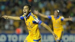 Alonso Zamora celebra despu&eacute;s de anotar un gol ante el Isidro Metap&aacute;n
