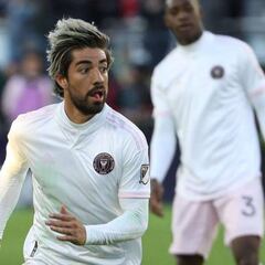 Rodolfo Pizarro: "Antonio Carlos Santos es mi juguete"