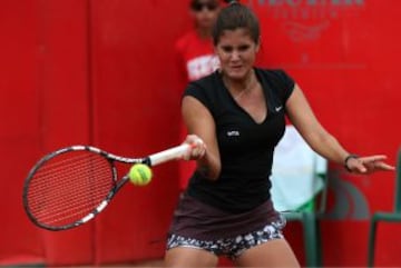 Mariana Duque es la Colombia que continua con vida en el certamen. Avanzó a segunda ronda tras vencer a Timea Babos [7] (HUN), número 89 del mundo, por 6-4, 6-7 (10) y 6-3.