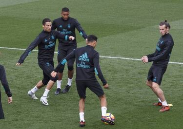 Zidane: "We have missed having Bale, Benzema and Cristiano all available to play'"