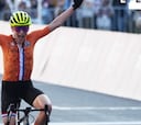 ¡Increíble! Van Vleuten celebra el oro en ciclismo en ruta... sin saber que en realidad era segunda