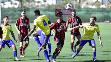 El Cádiz B se adelanta al Unión Viera a base de golazos