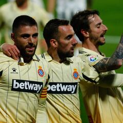 Darder lanza al Espanyol al liderato en Castalia