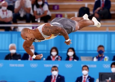 Zapata y Peleteiro, medallas a saltos de dos colegas