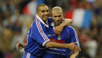 Trezeguet junto a Zidane durante el Mundial de 1998 celebrado en Francia.