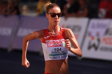 MUNICH, GERMANY - AUGUST 16: Raquel Gonzalez of Spain competes during the Athletics Women's 35km Race Walk competition on day 6 of the European Championships Munich 2022 Koenigsplatz on August 16, 2022 in Munich, Germany. (Photo by Jan Hetfleisch/Getty Images)