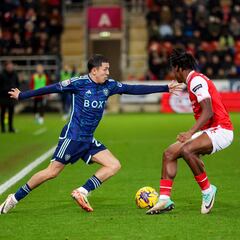 Ian Poveda busca renacer en Leeds