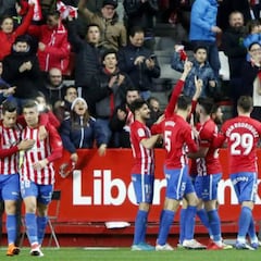 El Sporting rinde homenaje a Quini con su mayor goleada