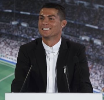 Cristiano Ronaldo será jugador blanco hasta 2021.