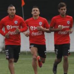 Jeisson Vargas podría lograr histórico récord en La Roja