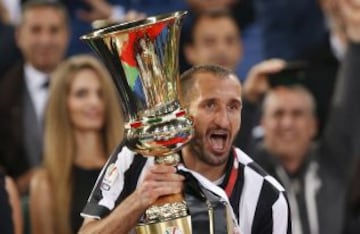 Juventus derrotó por 2-1 a Lazio en tiempo extra, y se coronó campeón de la Copa Italia 2014-15. La escuadra de Turín sueña con el ansiado ‘triplete’.