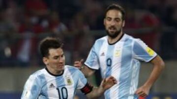 Messi e Higuaín serán la referencia arriba con Di María.