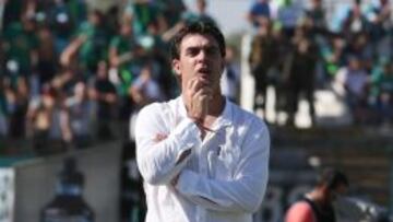 Pablo Guede se mostró feliz tras el triunfo de Palestino ante Santiago Wanderers.