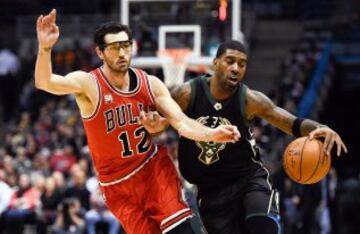 O.J. Mayo y Kirk Hinrich.