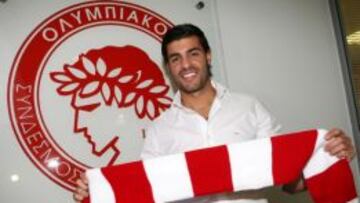 Miguel Torres firm&oacute; con el Olympiacos.