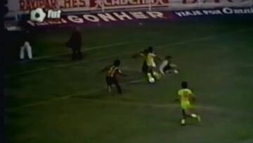 Una joya: a 44 años de este gol de rabona de Carlos Reinoso