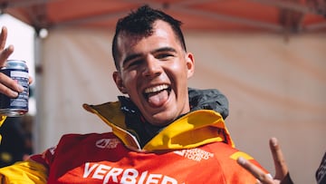 Abel Moga sonriendo durante la final del Freeride World Tour en el Xtreme Verbier del 2021, en Suiza.