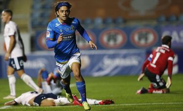 "Hay una oferta formal y ahora esperamos la réplica": así se ve el futuro de Joaquín Montecinos