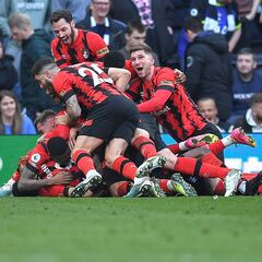 Lerma se impone a Davinson: Bournemouth vence a los Spurs