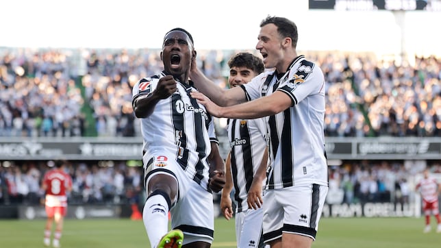 El Castellón se agarra a Castalia para mantenerse en playoff