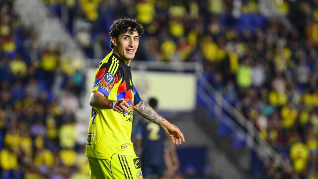 The Club América winger was left out again, but those around him still believe he has time to force his way into the U.S. squad.