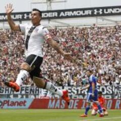 La U es la víctima favorita de Esteban Paredes en Colo Colo