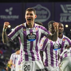 El Pucela celebró su partido 3.000 en liga con una gran victoria